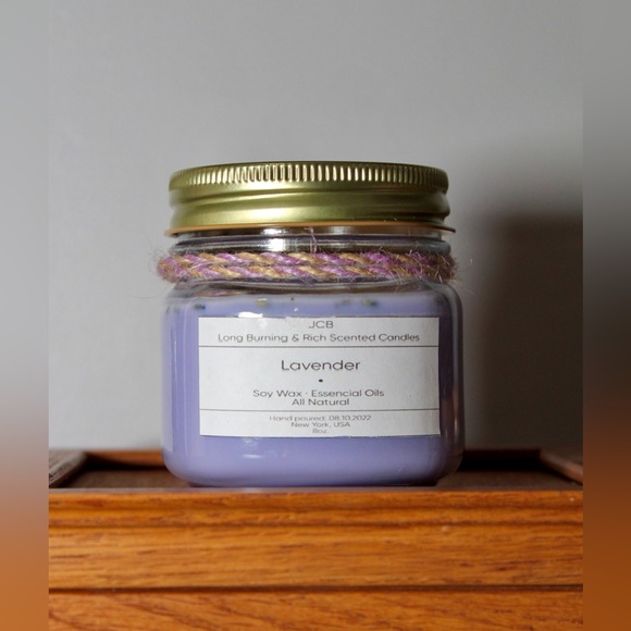Lavender High Scented Soy Wax Candle Natural Essential Oils Hand Poured 8 oz - Picture 3 of 4